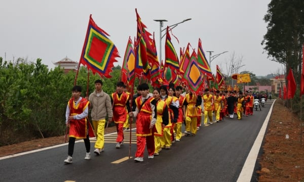 Cérémonie d'ouverture du festival de la maison communale de Trang Y 2025