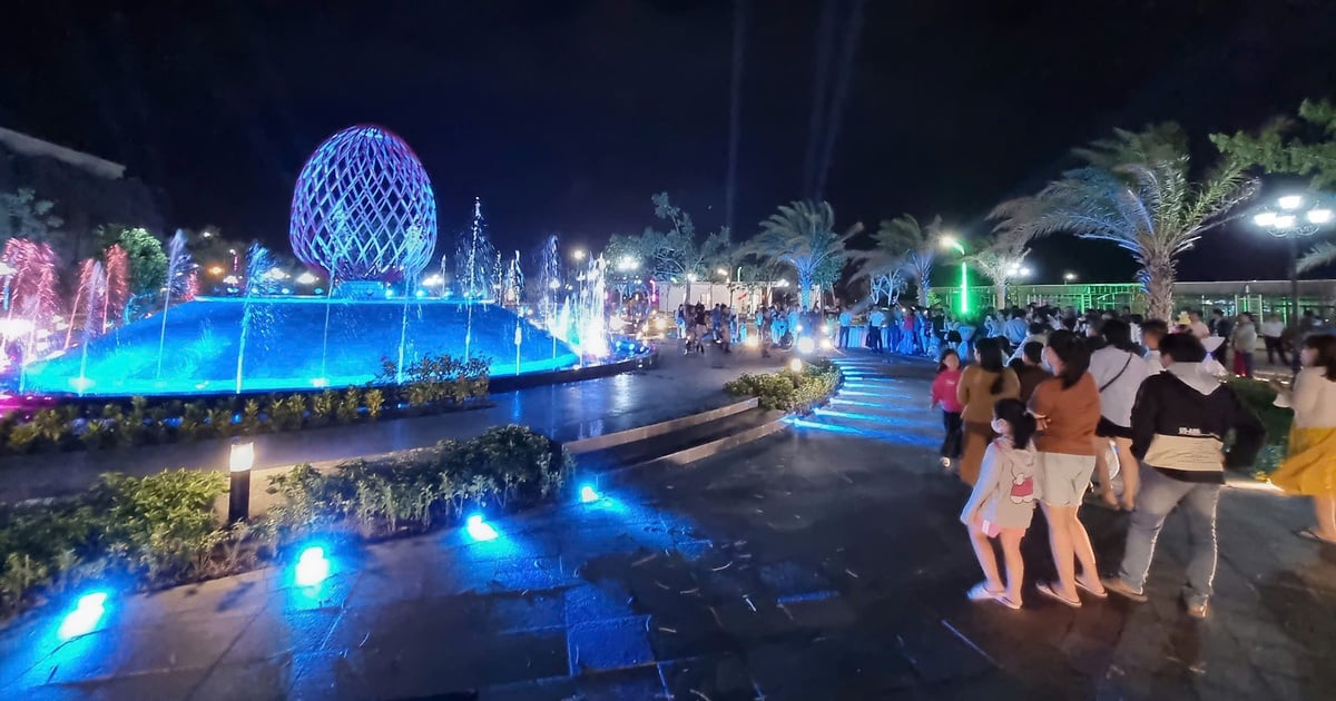 2 moderne Lichtparks in Phan Rang City