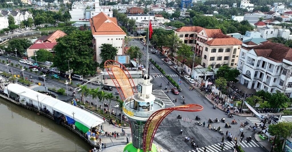 Binh Duong central city seeks 'talented people' to advise the government