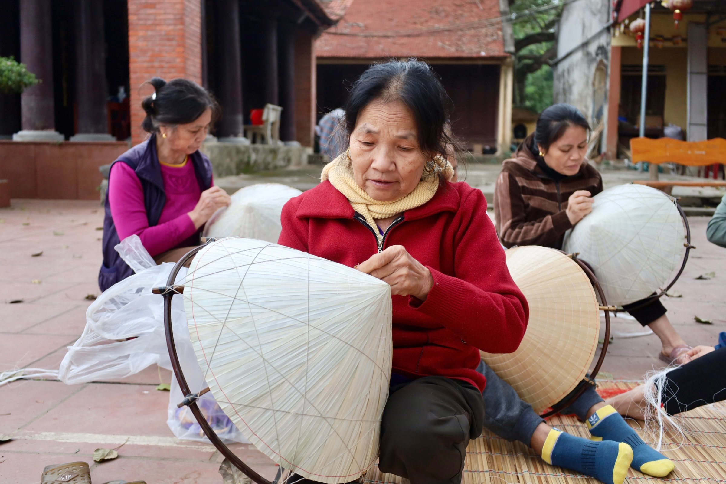 Nét đẹp làng nghề nón lá Sai Nga