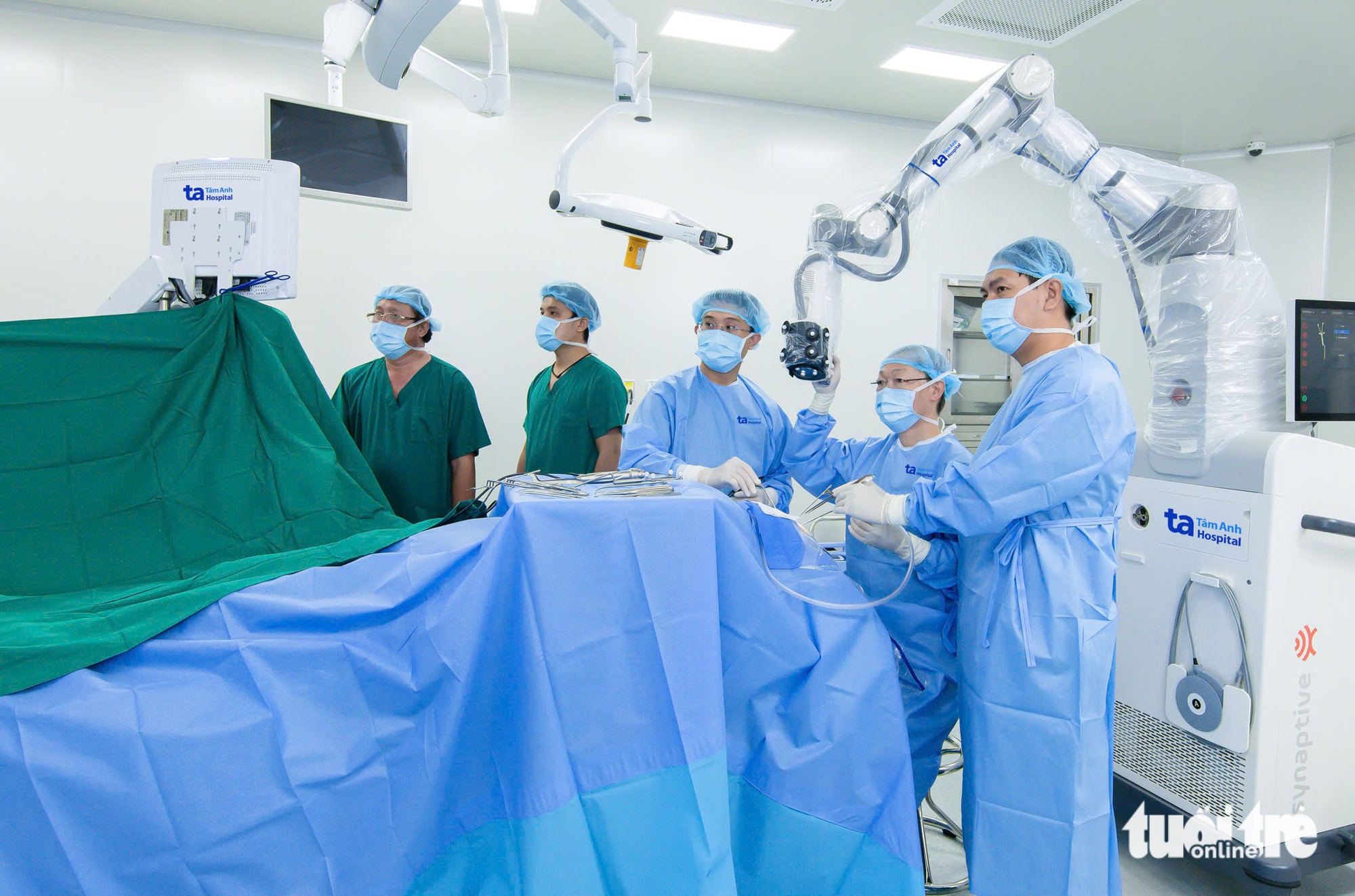 Pioneer in AI Robotic Brain Surgery in Vietnam