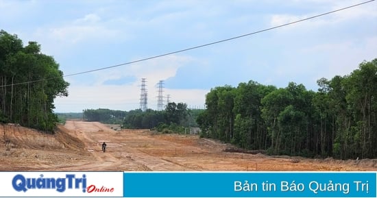 Redémarrage du projet routier Hung Vuong reliant le corridor économique de l'Est