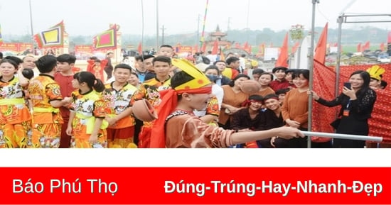 Trẩy hội Xuân vui trò bịt mắt đập niêu đất