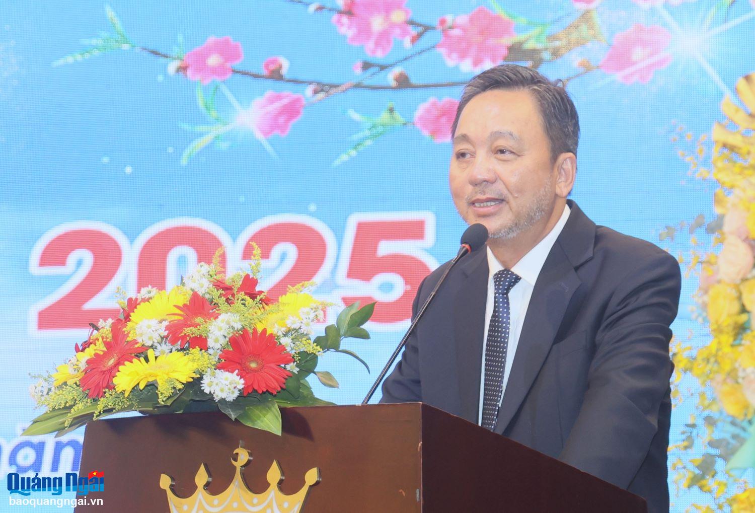 Le président de l'Association de la province de Quang Ngai à Ba Ria - Vung Tau, Pham Van Triem, a pris la parole lors de la réunion.