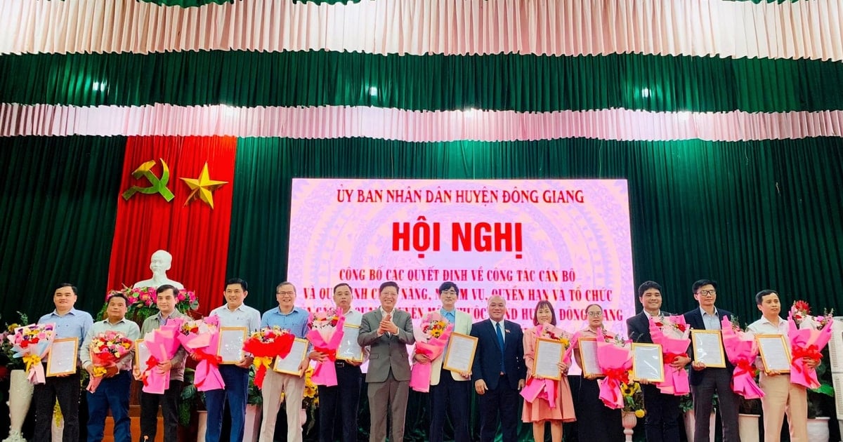 Đông Giang bổ nhiệm nhân sự các cơ quan chuyên môn thuộc UBND huyện sau sắp xếp