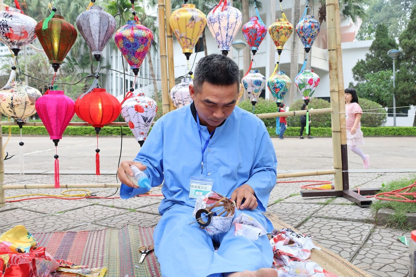 Descubriendo los matices culturales de Hoi An: iluminando juntos el patrimonio