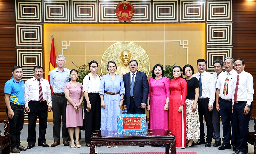 Chủ tịch UBND tỉnh Lê Văn Hẳn tiếp Tổng Lãnh sự Cộng hòa Liên bang Đức tại Thành phố Hồ Chí Minh