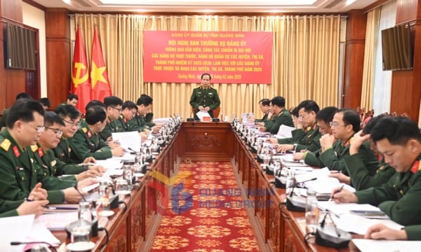 Quang Ninh Provincial Military Party Committee works with subordinate Party Committees and district-level Military Party Committees