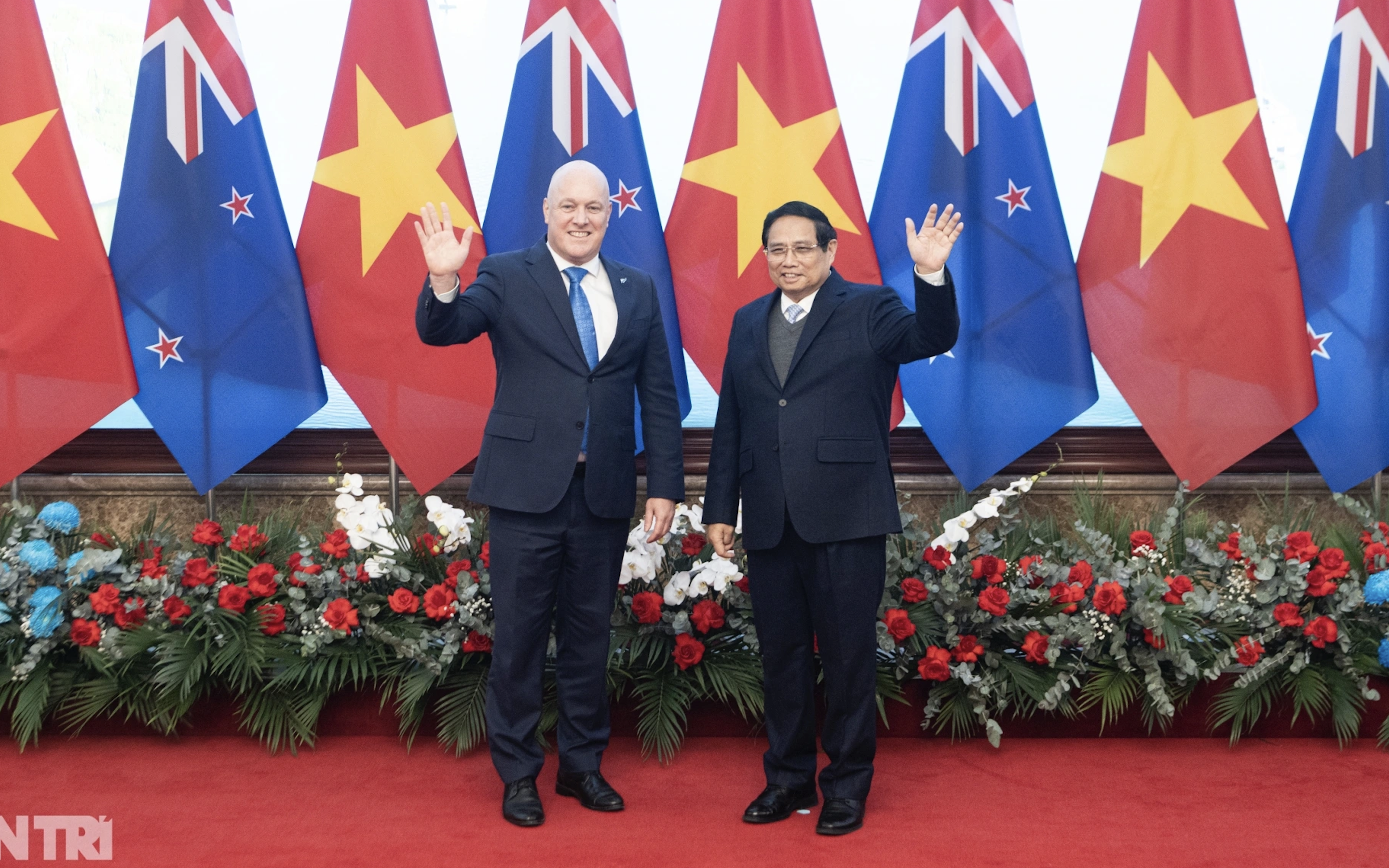 Überblick über die Begrüßungszeremonie zum offiziellen Besuch des neuseeländischen Premierministers in Vietnam