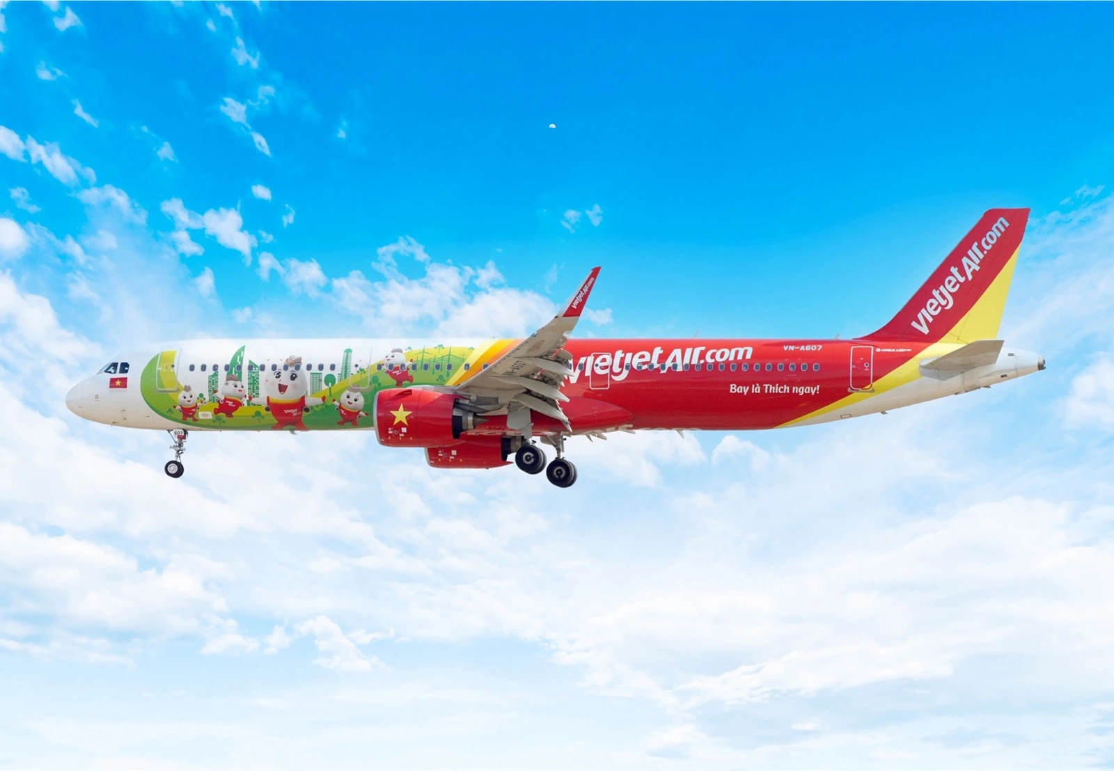 Fly directly to India with Vietjet to join the world famous festival Holi