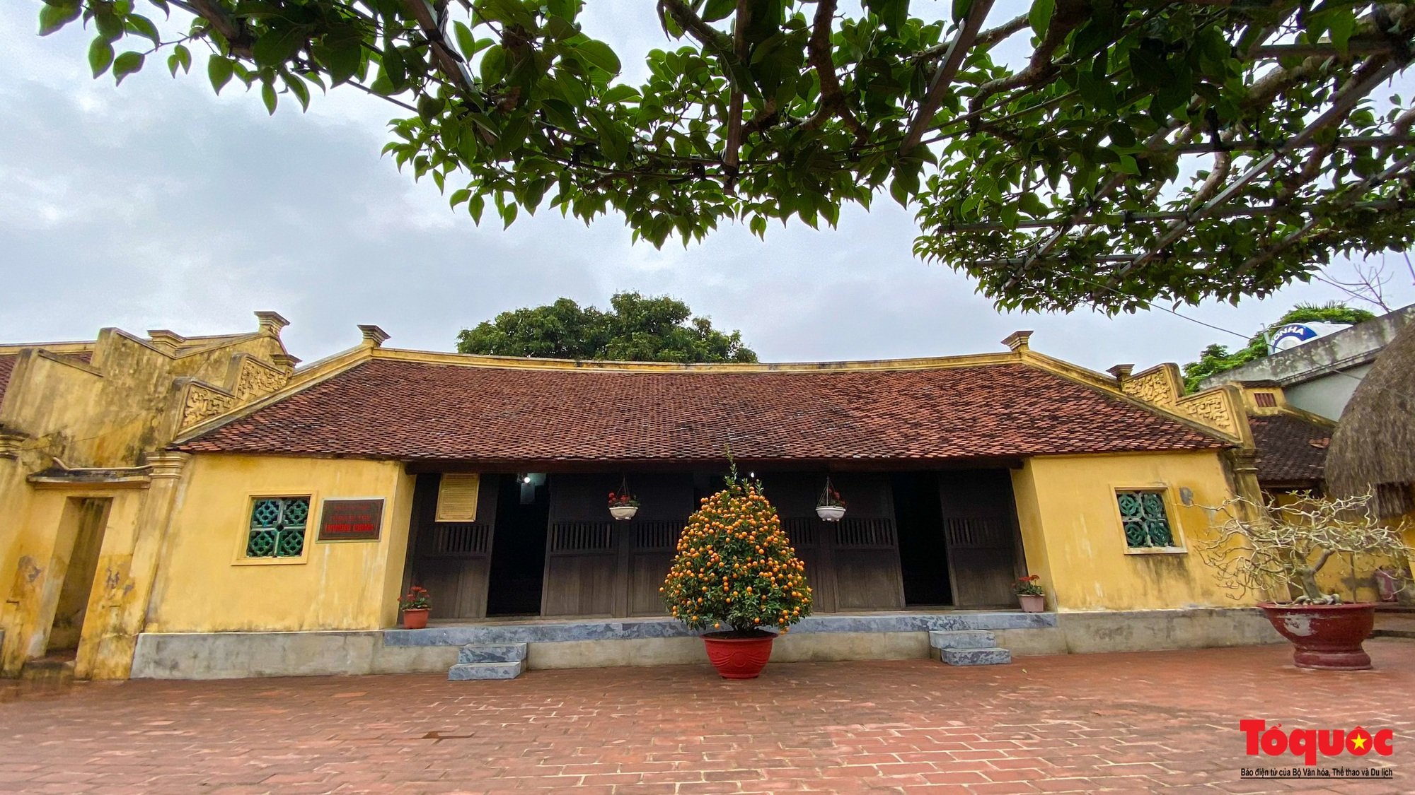 Visitez la maison commémorative de l'ancien secrétaire général Truong Chinh