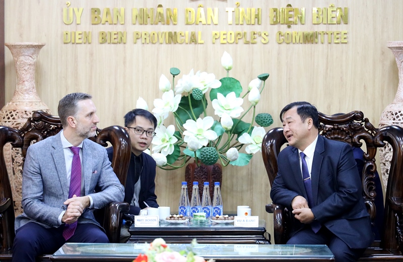 VPUB - The United Nations Population Fund delegation in Vietnam paid a courtesy visit to the leaders of Dien Bien Provincial People's Committee