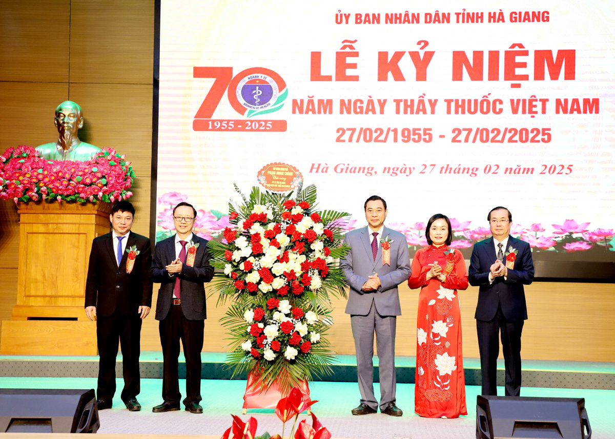 Ha Giang celebrates 70 years of Vietnamese Doctors' Day