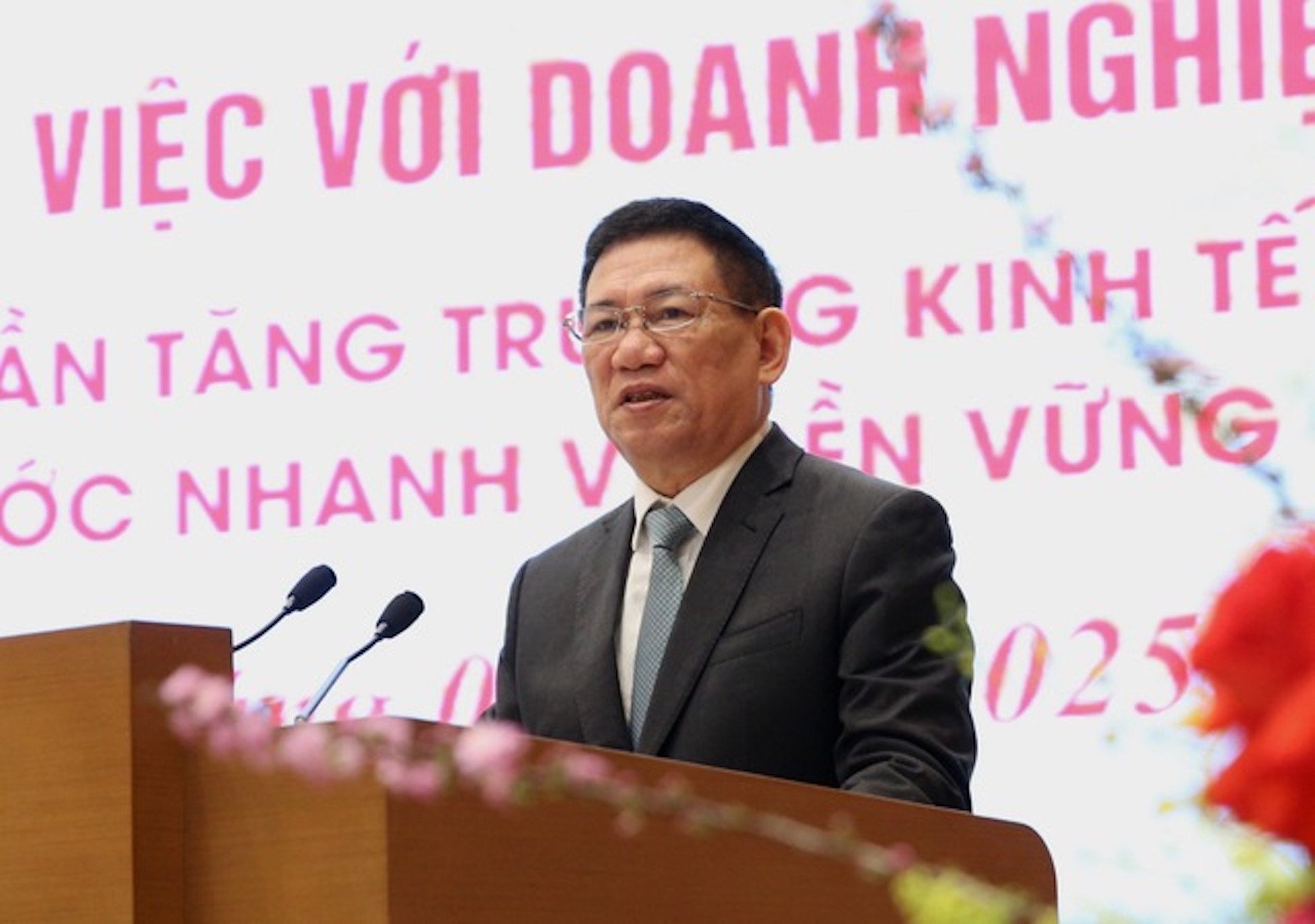 Cut 30% of procedures, bringing Vietnam's investment environment into the top 3 of ASEAN