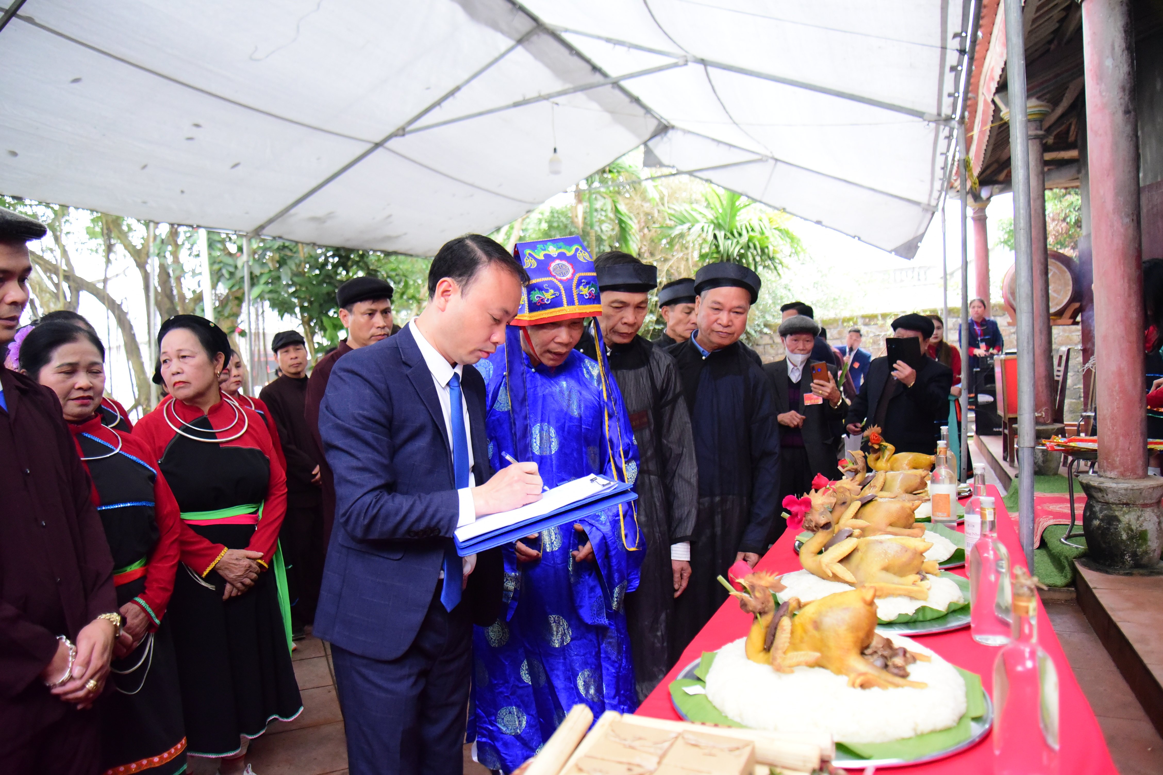 Festival tradicional de la casa comunal de Ngoc Tan, comuna de Ngoc Quan, 2025