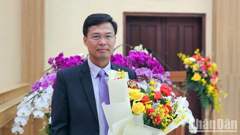 Comrade Dinh Van Tuan holds the position of Vice Chairman of Lam Dong Provincial People's Committee photo 5