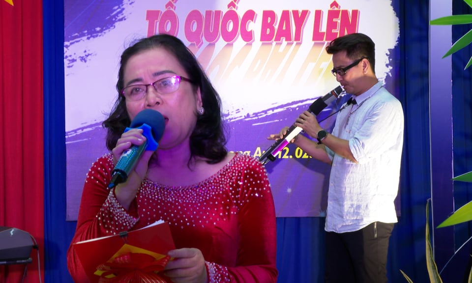 Long An organisiert den Vietnam Poetry Day 2025 unter dem Motto „Das Vaterland fliegt hoch“