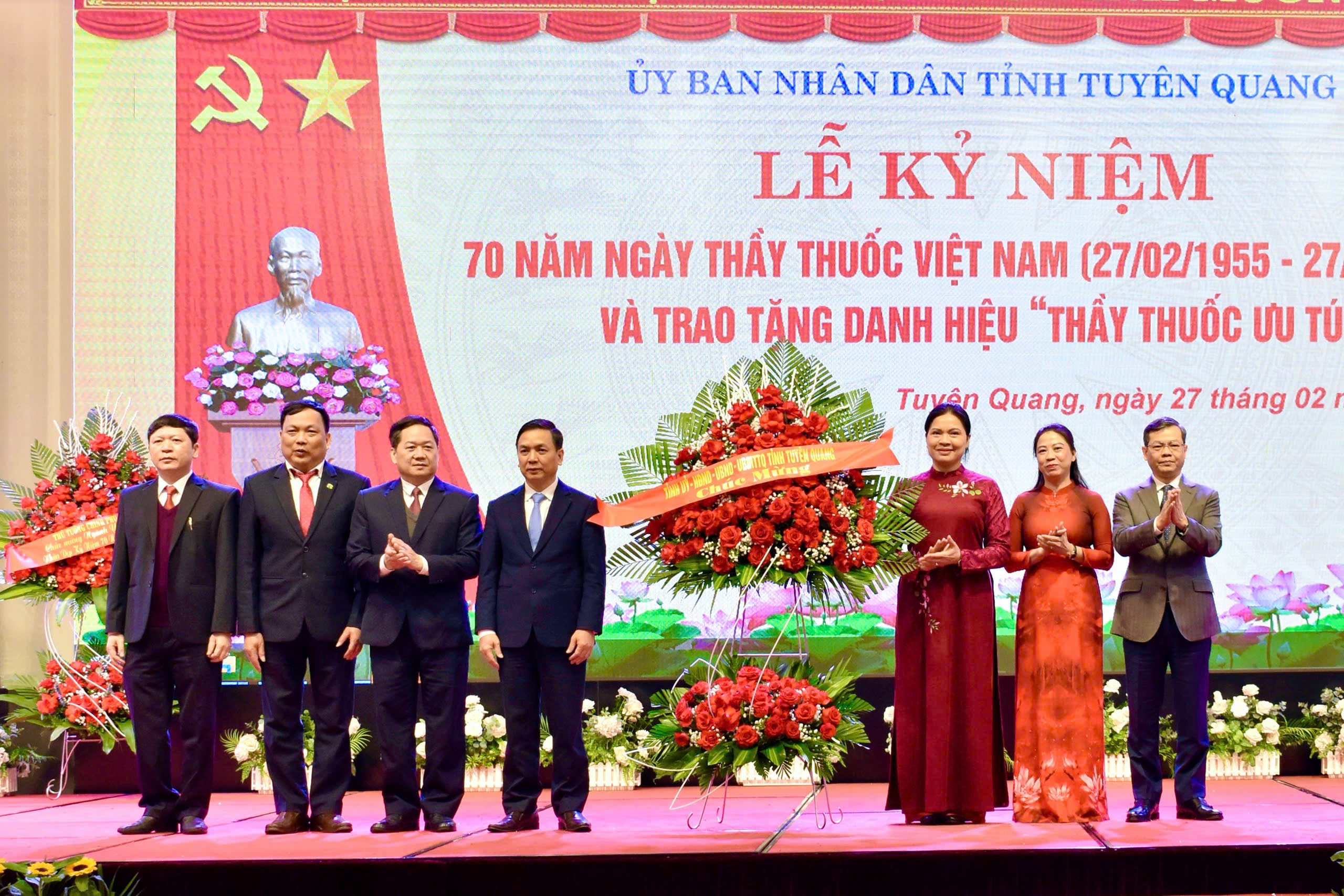 Tuyên Quang: Kỷ niệm 70 năm Ngày Thầy thuốc Việt Nam