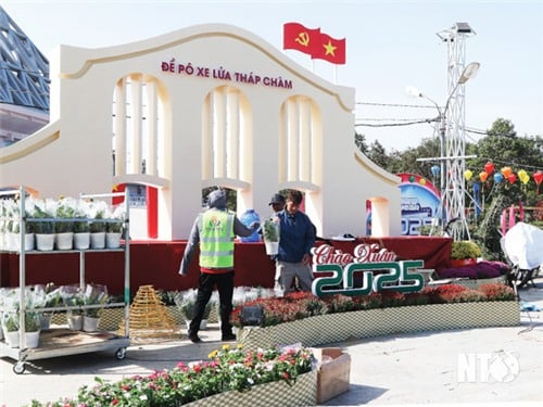 NTO - Phan Rang - Thap Cham, Ninh Phuoc: Many activities to celebrate the Party