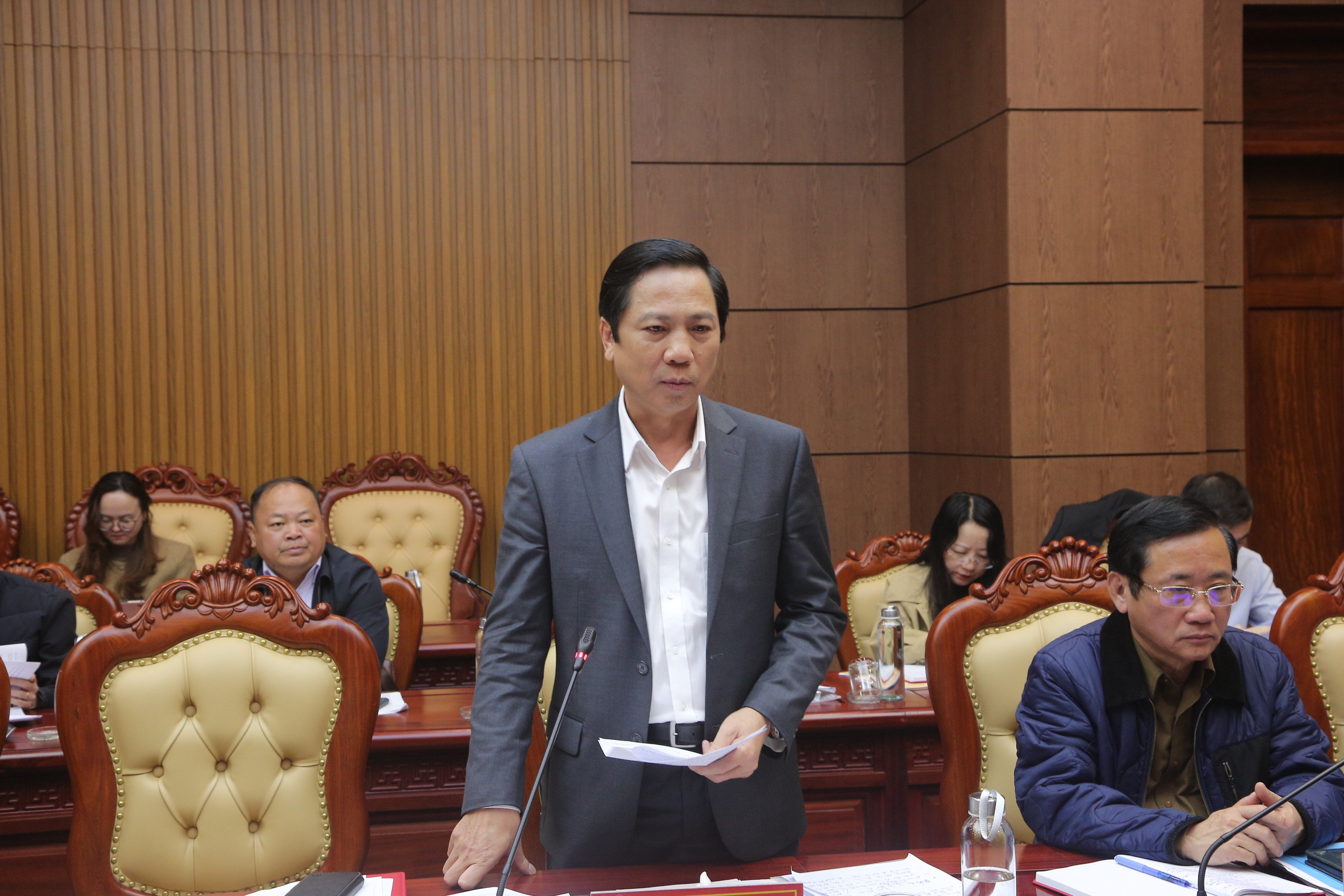 Quang Tri Provincial Party Secretary Nguyen Long Hai: Key projects must be given attention and implemented with the highest efficiency.