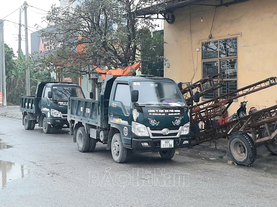 Từng bước thay thế các phương tiện xe tự chế ba, bốn bánh