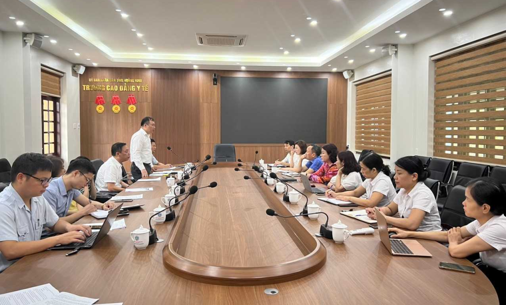 The Inspectorate of the Department of Home Affairs announced the Conclusion of the inspection of the implementation of legal regulations on internal affairs at Quang Ninh Medical College. Photo: Inspectorate of the Department of Home Affairs