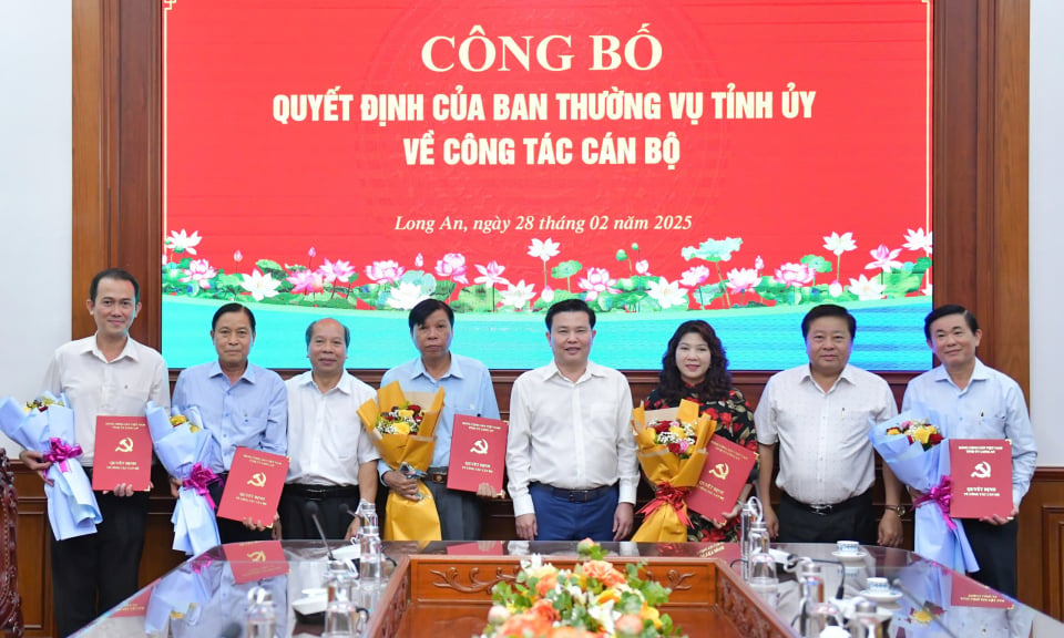 Tỉnh uỷ Long An công bố các quyết định về công tác cán bộ