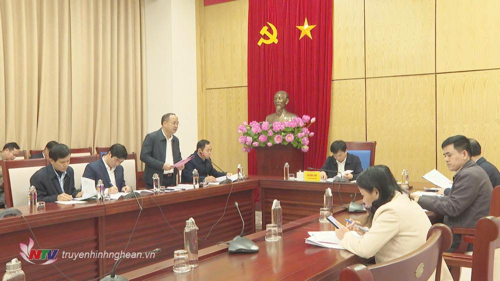 The Provincial People's Committee commented on the draft Resolution on assigning the number of cadres, civil servants and non-professional workers.