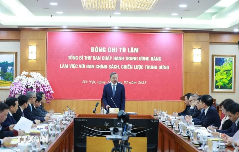 General Secretary To Lam gave instructions at a working session with the Central Policy and Strategy Committee on February 24. (Photo: VNA)