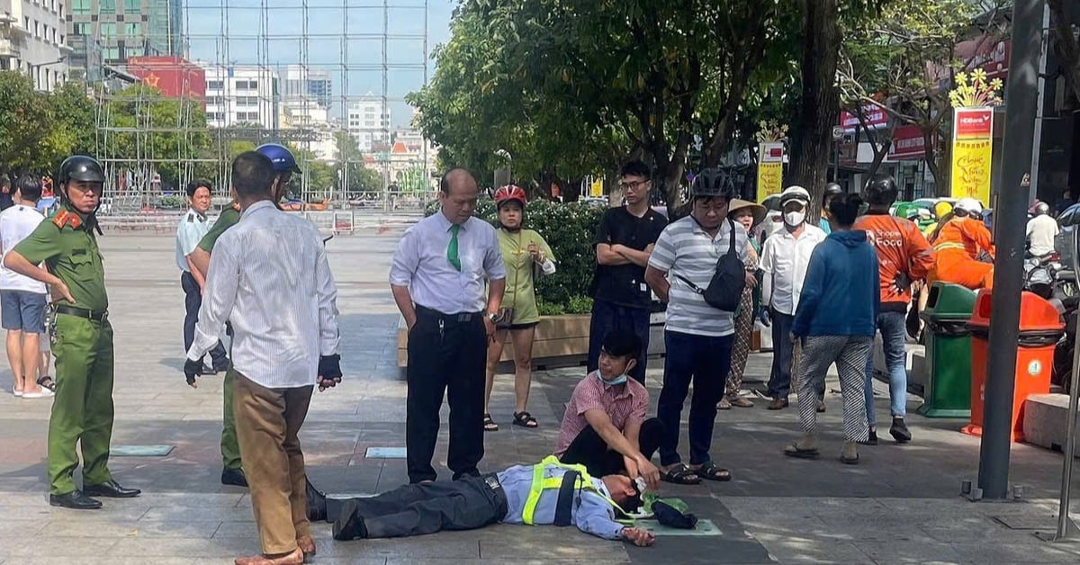 응우옌 후에 보행자 거리에서 구타당한 경비원, 머리와 손에 봉합수술을 받아야 했다