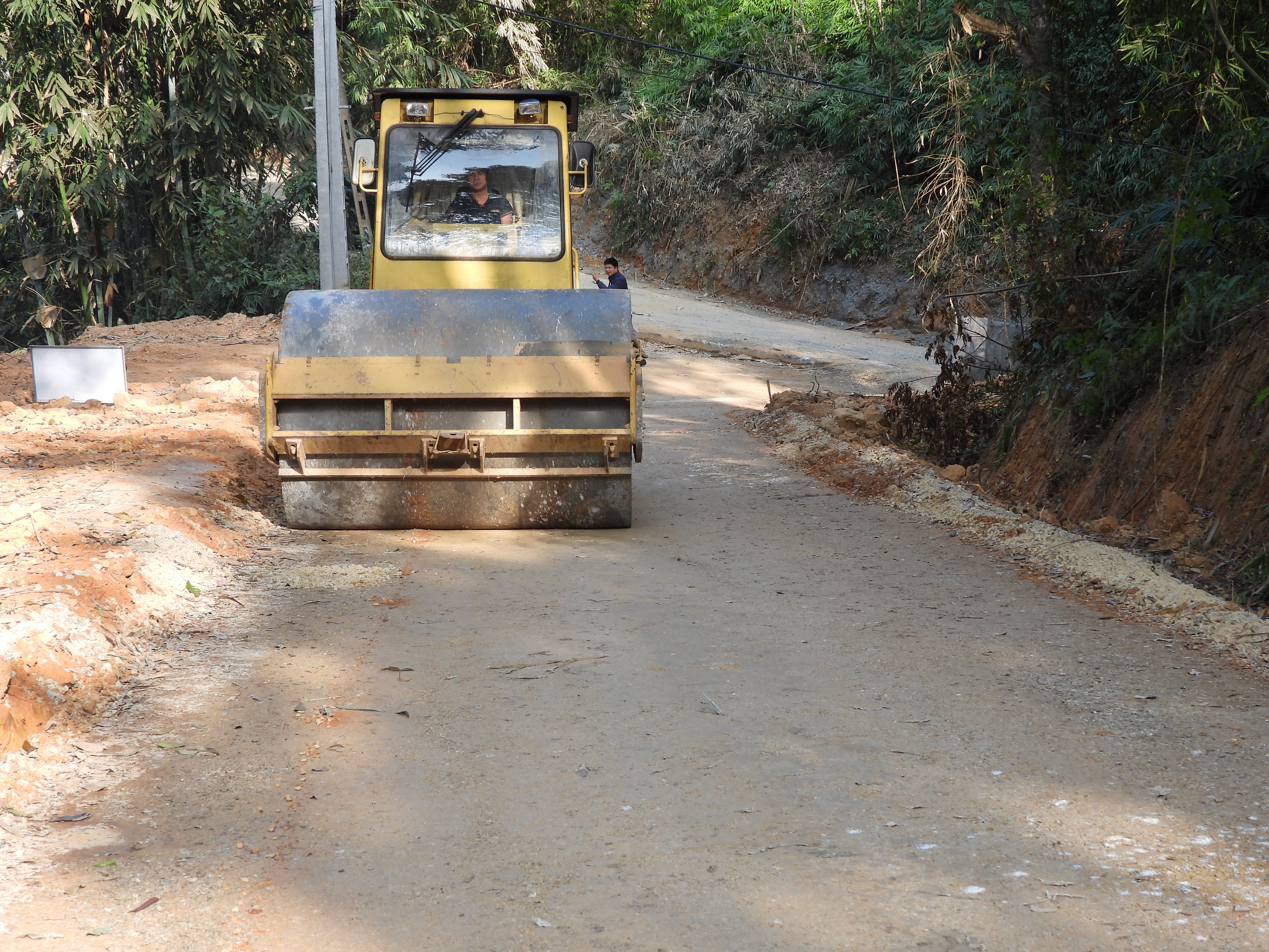 Contractor for the construction of the foundation and inter-commune road of Po Kien connecting Tan Tien commune and Chi Minh commune, Trang Dinh district