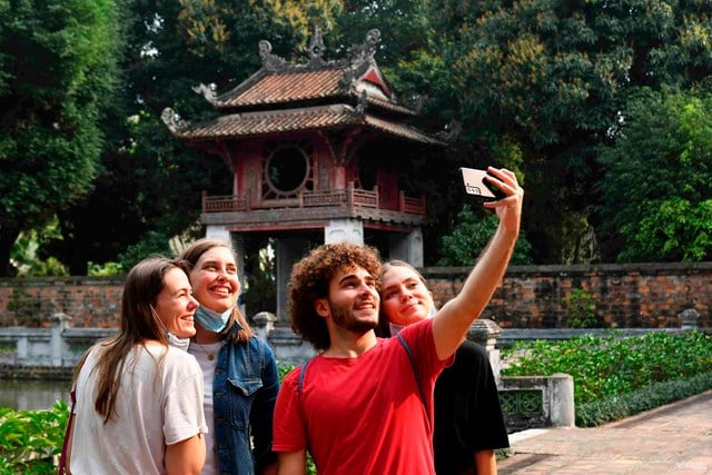 Vietnam exempts visas for tourists from Poland, Czech Republic and Switzerland