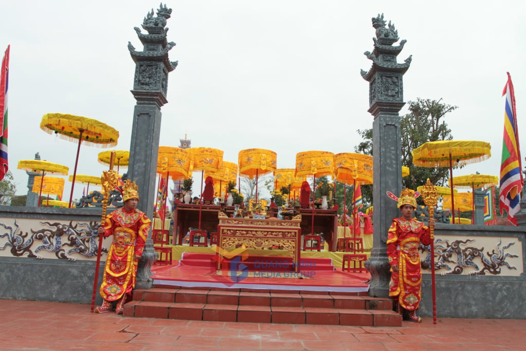 พิธีบูชาข้าวสาตัคเป็นปรากฏการณ์ทางวัฒนธรรมอันเป็นเอกลักษณ์ที่มีมนุษยธรรมอย่างลึกซึ้งซึ่งเกี่ยวข้องกับความต้องการของชาวไร่นาสวนผสม