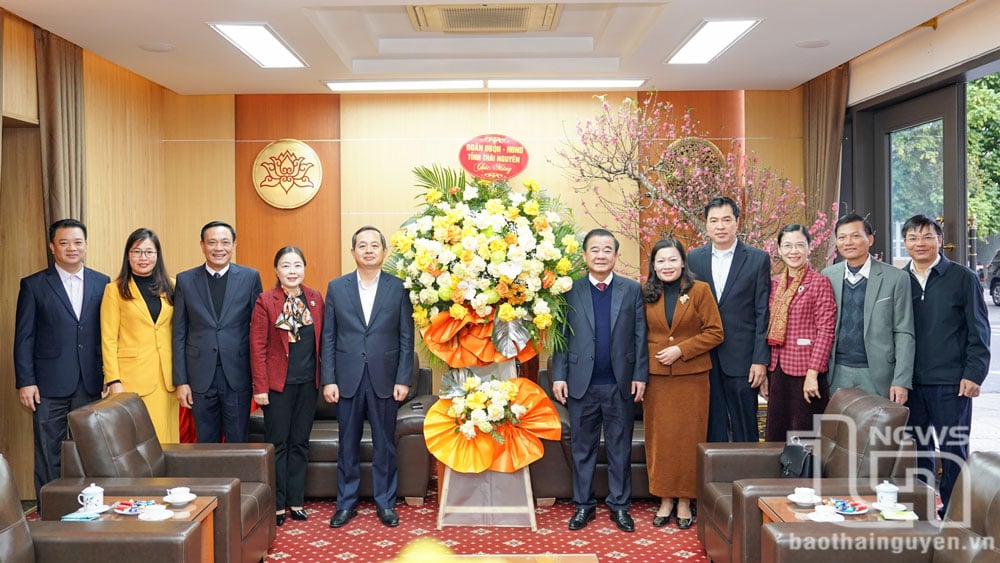 Felicitaciones por el 95 aniversario de la fundación del Partido Comunista de Vietnam