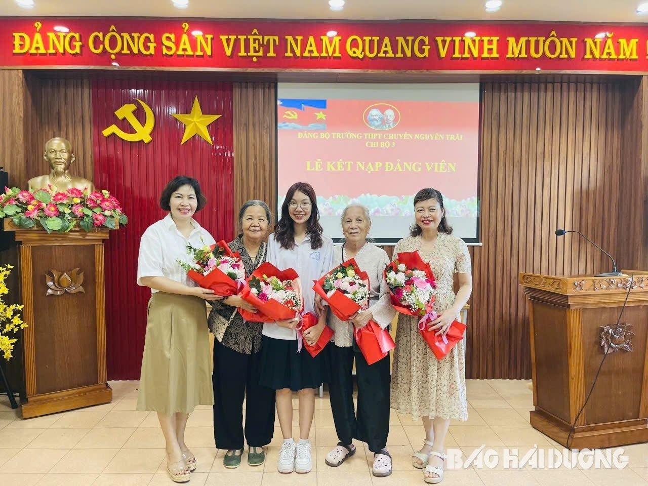 hong-huong.jpg
