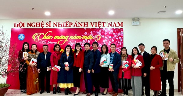 Office of Vietnam Association of Photographic Artists met at the beginning of Spring At Ty year 2025