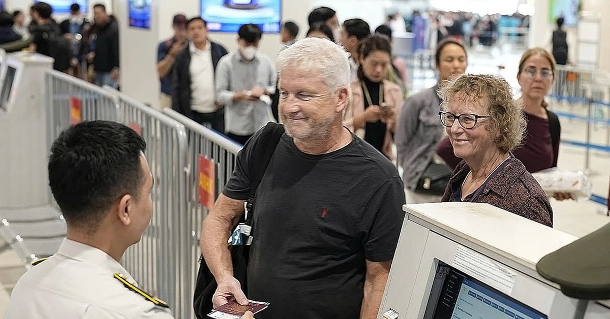 Nearly 3.6 million passengers passed through Vietnamese airports during Tet