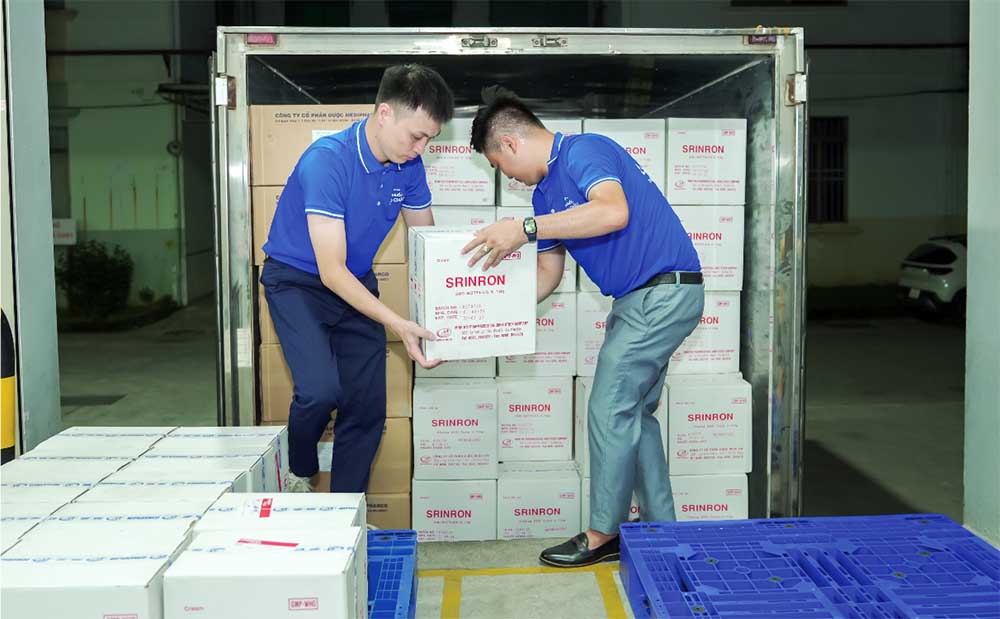 10 tons of medicine were mobilized by Long Chau at night to promptly support people in storm-hit areas.