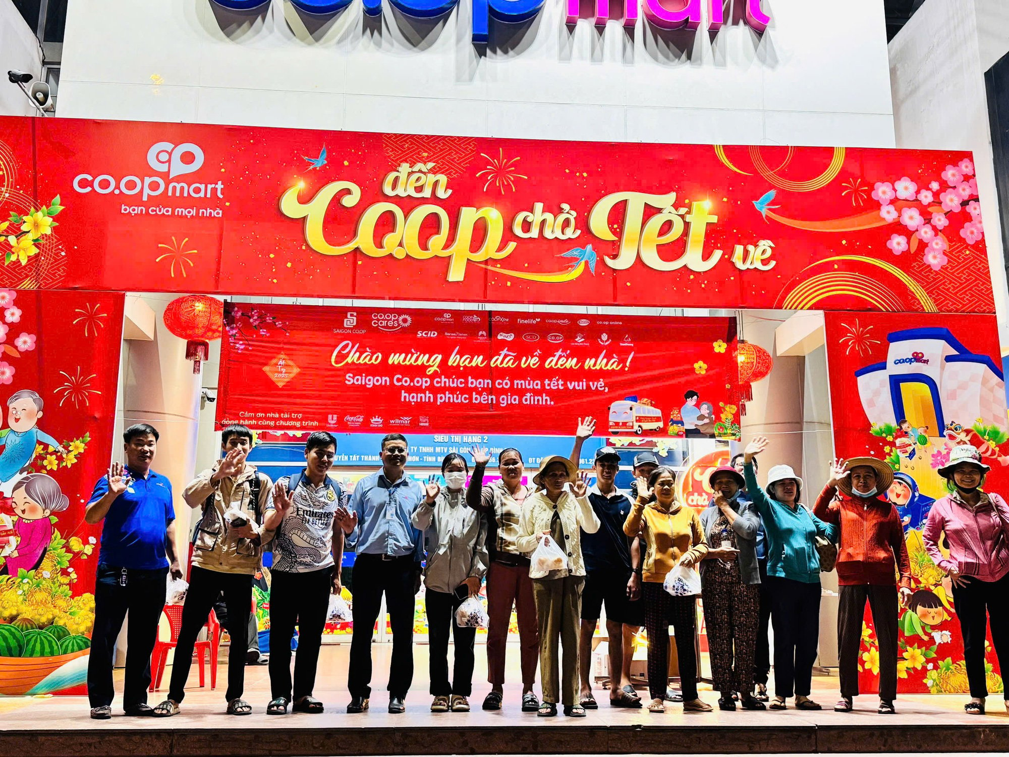 Saigon Co.op đón hơn 100 triệu lượt khách dịp Tết Ất Tỵ - Ảnh 3.