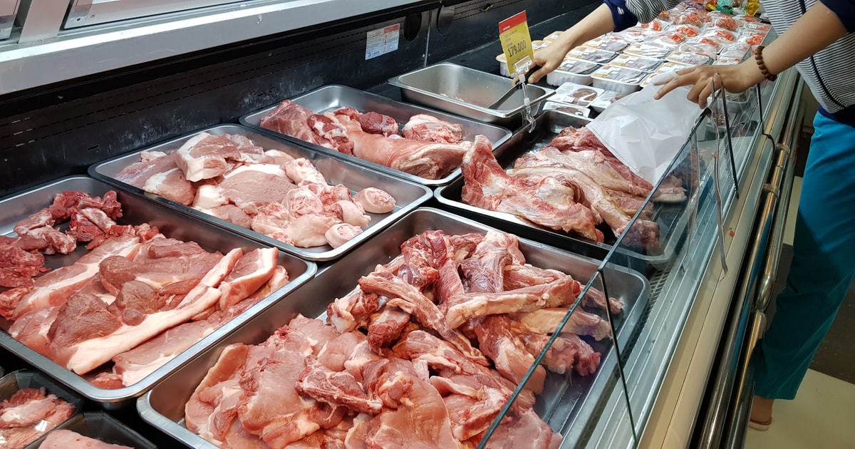 Le prix du porc haché est de 117 522 VND/kg chez WinMart