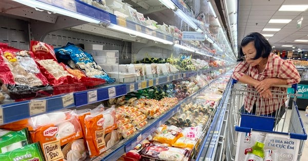 El mercado está desierto, muchos puestos en Ciudad Ho Chi Minh siguen… cerrados por el Tet