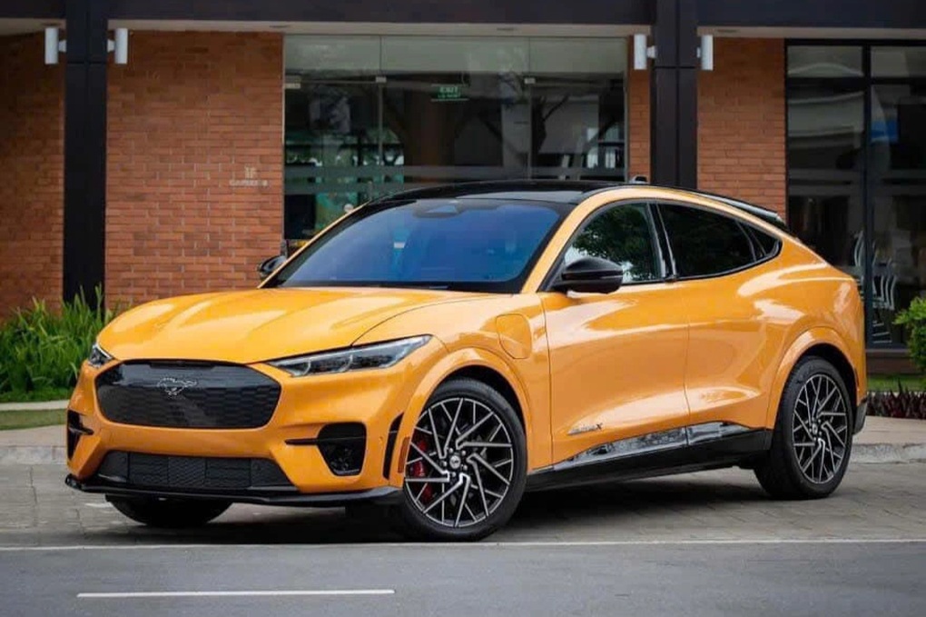 Liên tục hạ giá tới 2 tỷ, Ford Mustang Mach-E vẫn chưa có chủ tại Việt Nam - 1