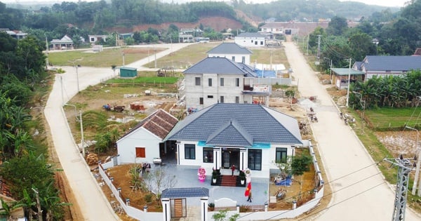 Quang Binh people celebrate Tet in billion-dollar resettlement houses