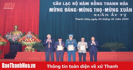 Câu lạc bộ Hàm Rồng “Mừng Đảng - Mừng thọ