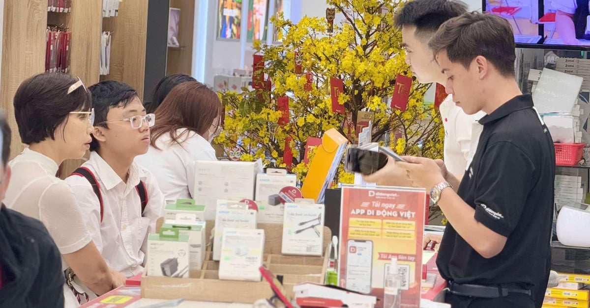 기술 관련 소매업체들은 설 연휴 동안 많은 매장을 닫았지만, 매출은 왜 계속 증가했을까?