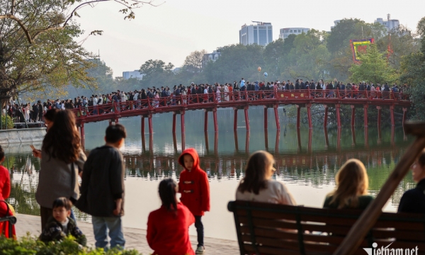 Nhiều tỉnh đón lượng khách du lịch lớn, thu nghìn tỷ dịp Tết Nguyên đán 2025