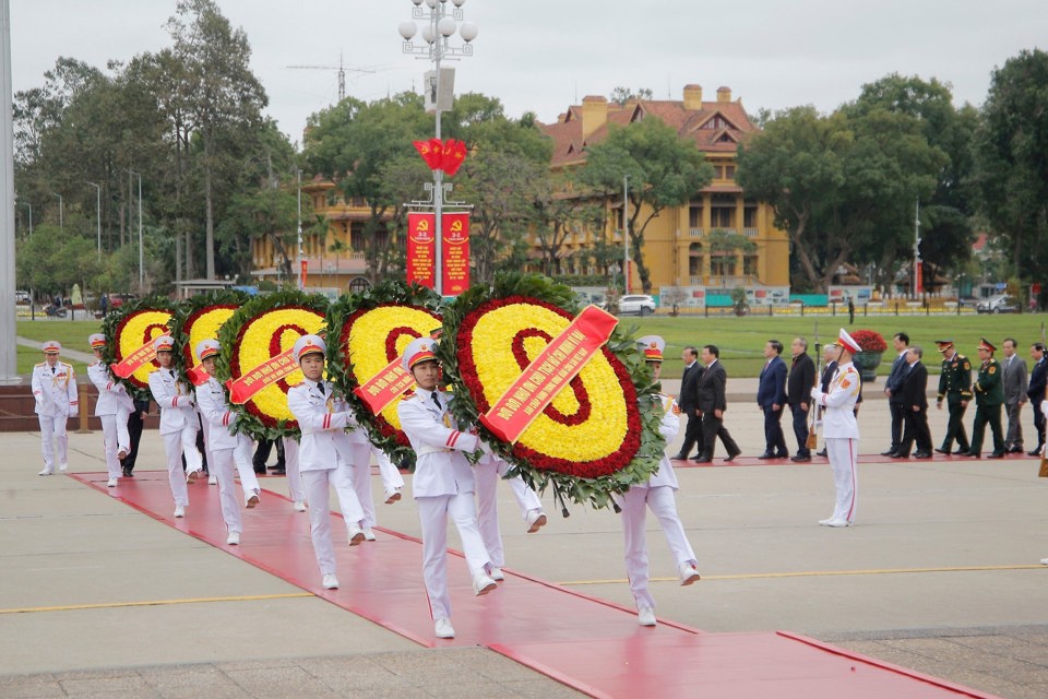 Wreaths of delegations visiting President Ho Chi Minh's Mausoleum.