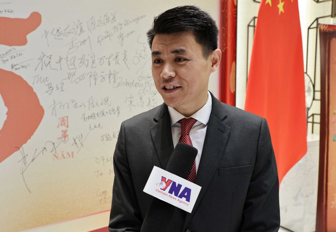 Mr. Wei Wei, a Vietnam research expert, was interviewed by a VNA reporter in China on the occasion of the 95th anniversary of the founding of the Communist Party of Vietnam. (Photo: Cong Tuyen/VNA)