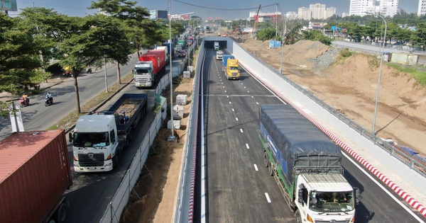 Ho-Chi-Minh-Stadt schreitet zuversichtlich in eine neue Ära