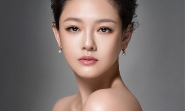 Barbie Hsu: ភាពស្រស់ស្អាតជាមួយនឹងជោគវាសនាសោកនាដកម្ម